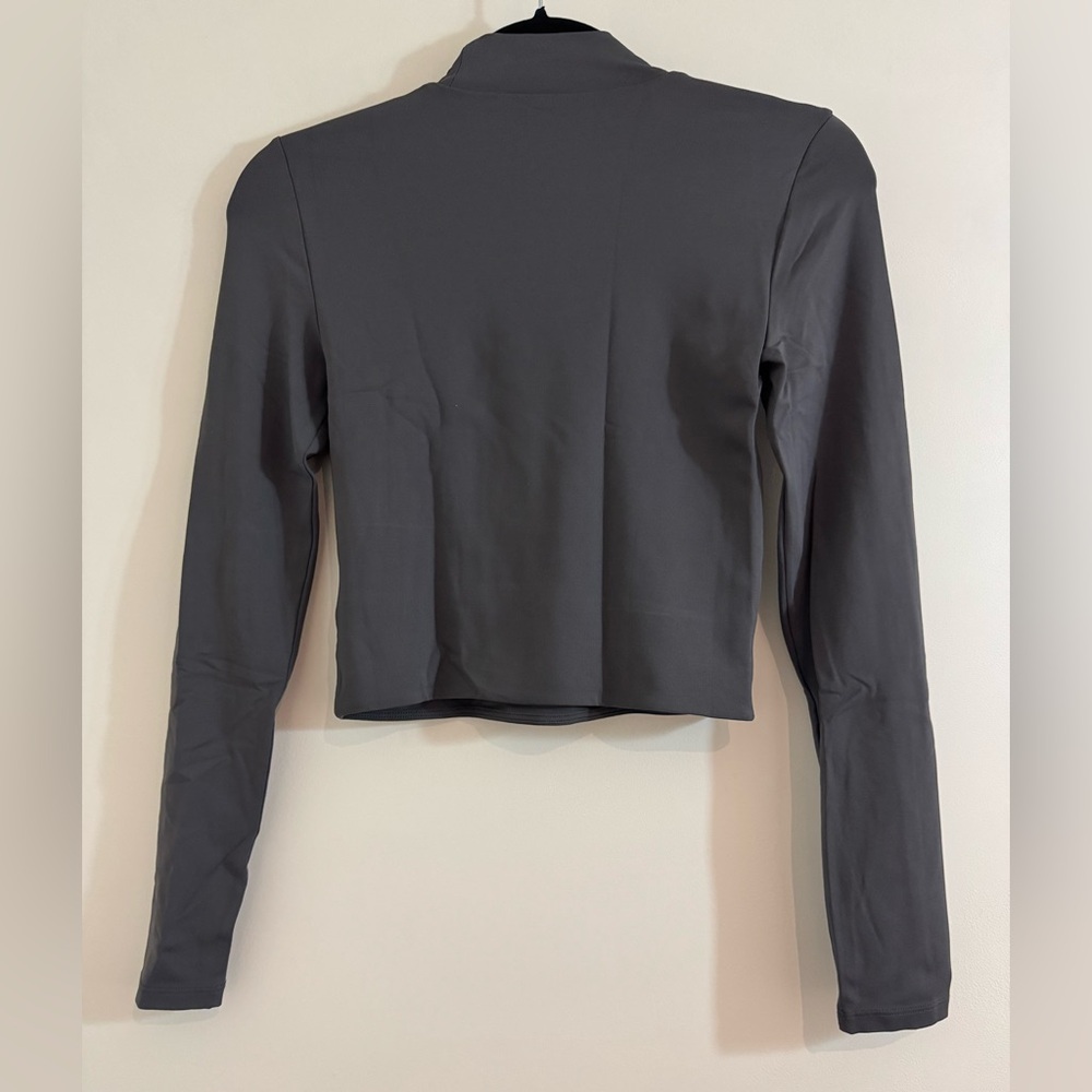 Babaton Contour Cropped Top in Charcoal - Picture 2 of 4